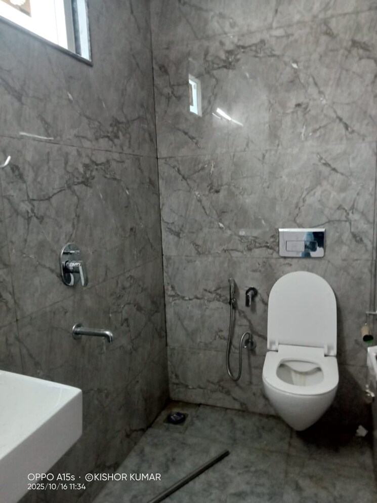 Bathroom, vasant kunj 4 Bedroom 2500 Sq.Ft. Apartment In Vasant Kunj Delhi 9474619