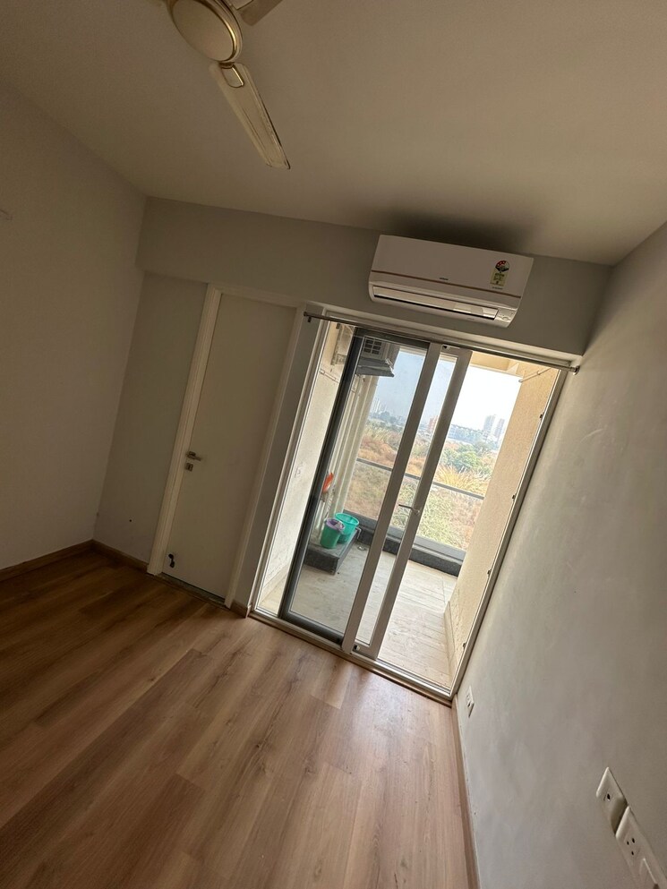 Room, signature-global-city-92 3.5 Bedroom 1400 Sq.Ft. Apartment In Sector 92 Gurgaon 9474613