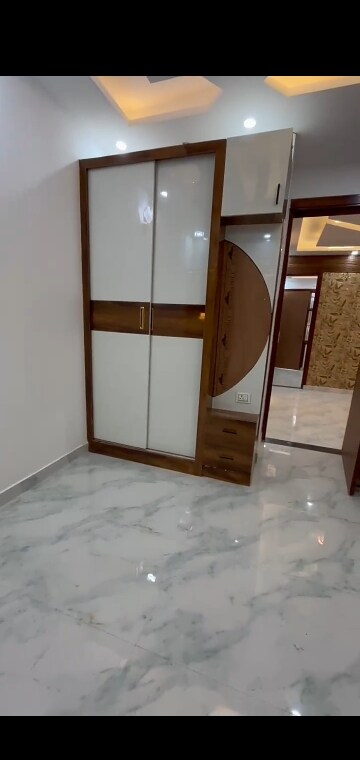 Furnished Amenities in 2 BHK Builder Floor at Dwarka Mor – for Sale