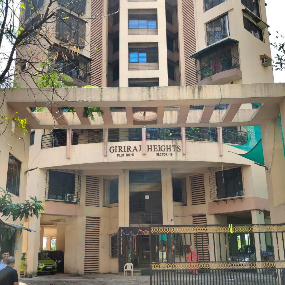 4 BHK + Pooja Room 2550 Sq.Ft. Apartment in Giriraj Height