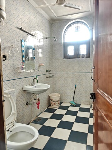 Bathroom in 5 BHK Independent House at Sector 14 – for Rent