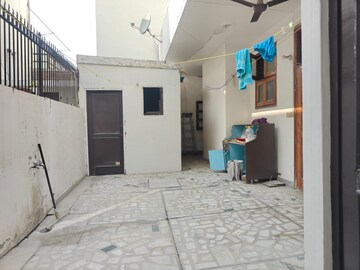 Team Area in 5 BHK Independent House at Sector 14 – for Rent