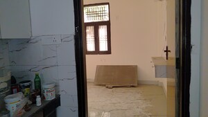 Room in 3 BHK Independent House at Mohan Garden – for Sale