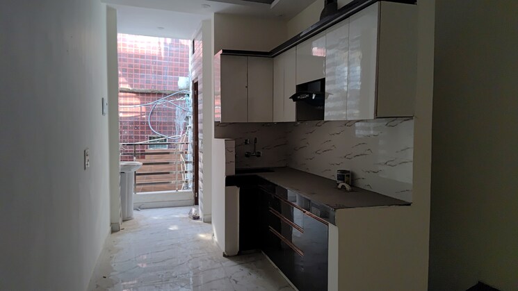 Kitchen, mohan garden 3 Bedroom 34 Sq.Yd. Independent House In Mohan Garden Delhi 9475017