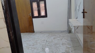 Room in 3 BHK Independent House at Mohan Garden – for Sale