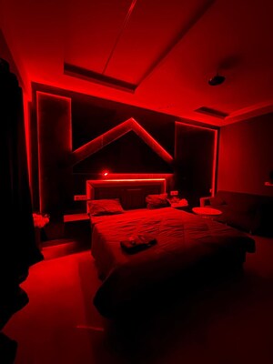 Bedroom in Studio Apartment at Sector 4 Greater Noida – for Rent