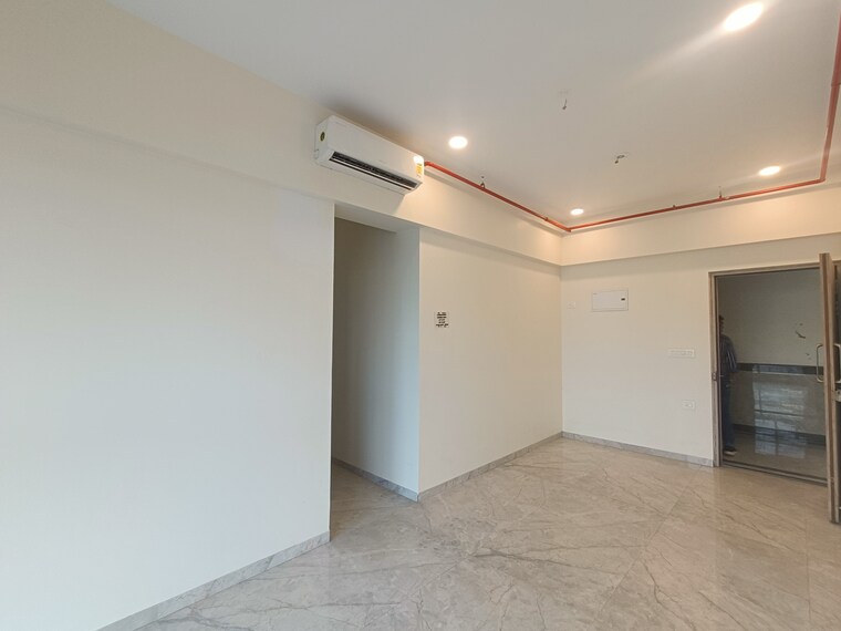 Room, marine lines 1 Bedroom 440 Sq.Ft. Apartment In Marine Lines Mumbai 9475087