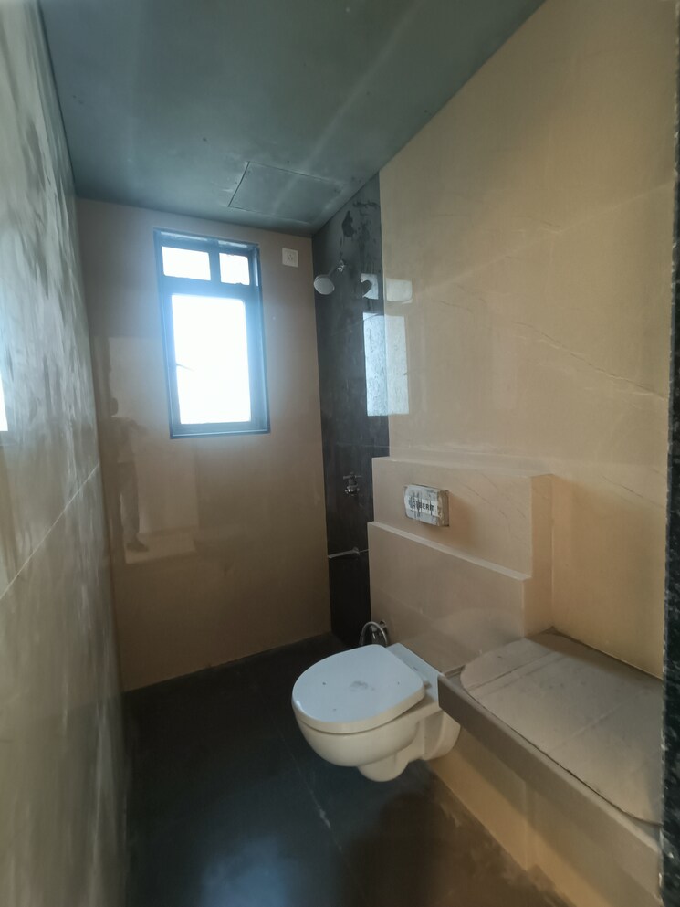 Bathroom, marine lines 1 Bedroom 440 Sq.Ft. Apartment In Marine Lines Mumbai 9475087
