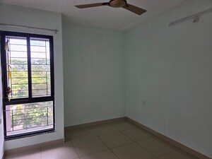 Room in 2.5 BHK Apartment at Nanded Lalit, Sinhagad Road – for Sale