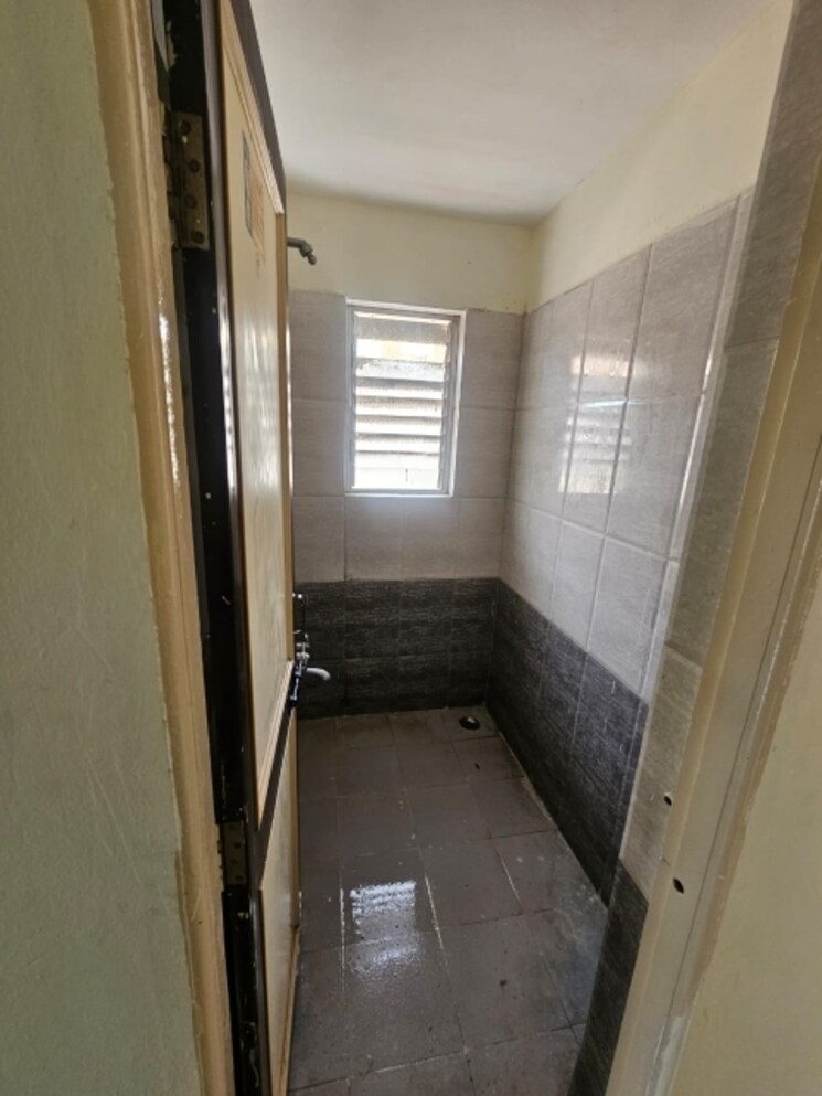 Bathroom, kirkatwadi 1 Bedroom 547 Sq.Ft. Apartment In Kirkatwadi Pune 9475092