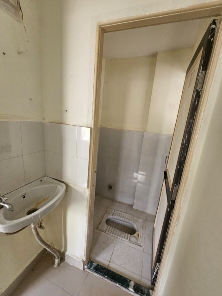 Bathroom, kirkatwadi 1 Bedroom 547 Sq.Ft. Apartment In Kirkatwadi Pune 9475092