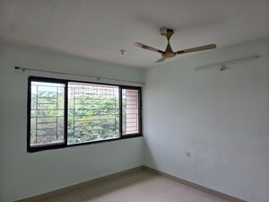 Room in 2.5 BHK Apartment at Nanded Lalit, Sinhagad Road – for Sale