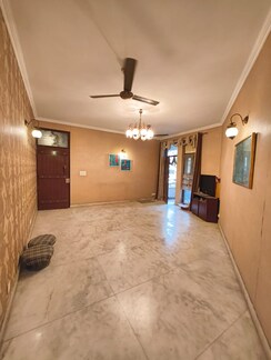 2 BHK + Extra Room Builder Floor For Sale in Kalkaji