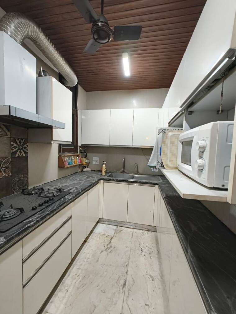 Kitchen, kalkaji 2 Bedroom 150 Sq.Yd. Builder Floor In Kalkaji Delhi 9475091