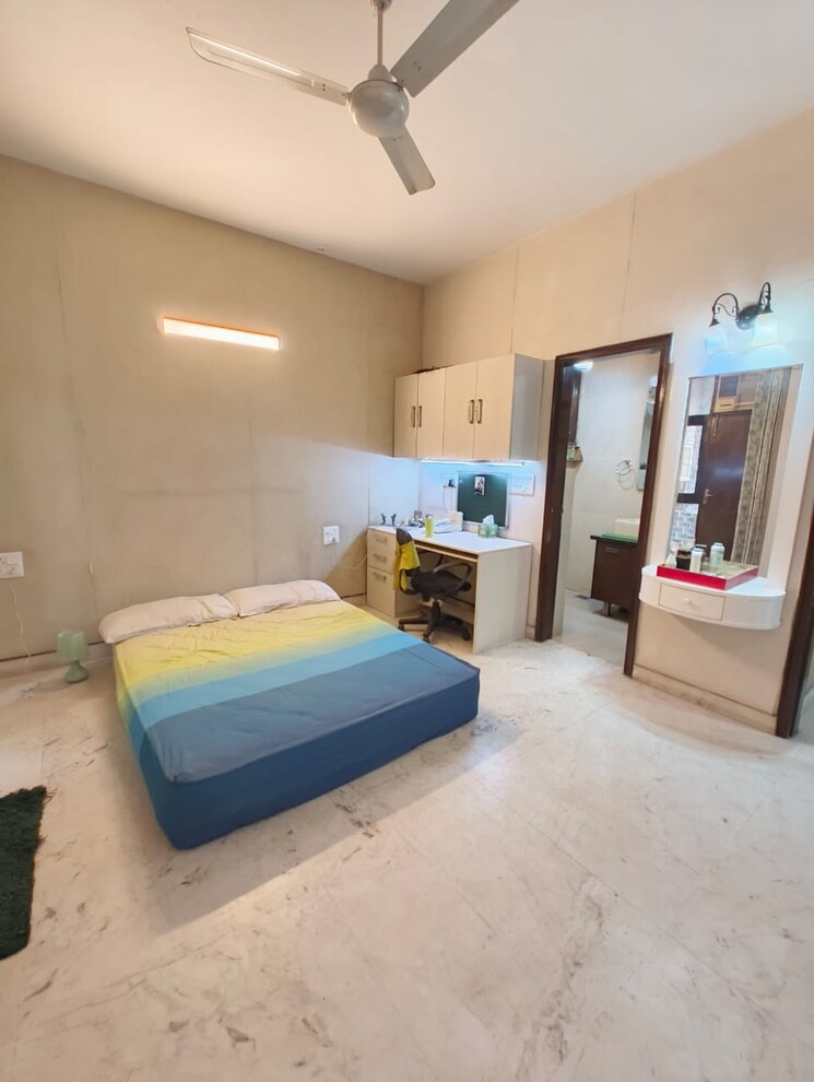 Living Room, kalkaji 2 Bedroom 150 Sq.Yd. Builder Floor In Kalkaji Delhi 9475091