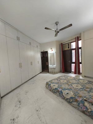 Room in 2 BHK Builder Floor at Kalkaji – for Sale