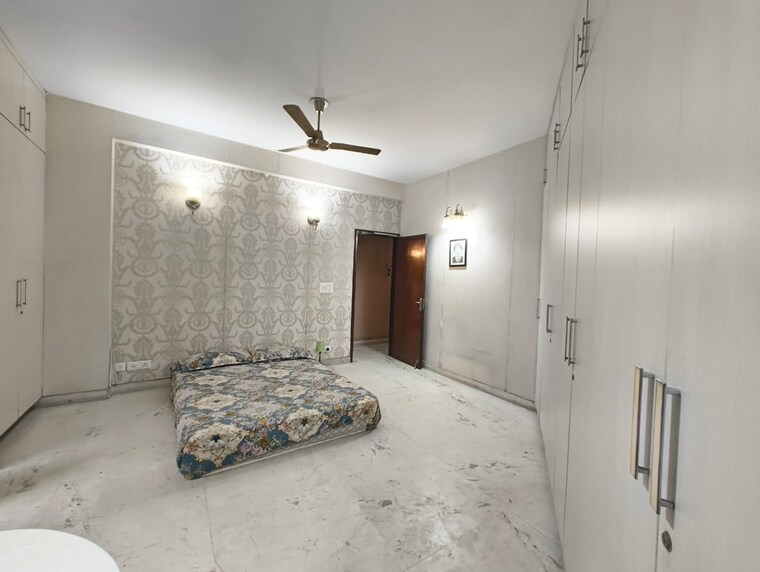 Bedroom, kalkaji 2 Bedroom 150 Sq.Yd. Builder Floor In Kalkaji Delhi 9475091