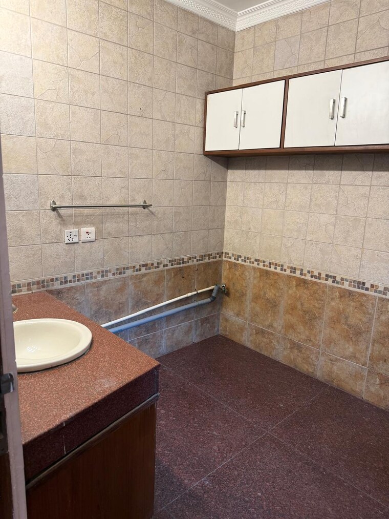 Kitchen, greater kailash ii 4 Bedroom 600 Sq.Yd. Builder Floor In Greater Kailash ii Delhi 9475146