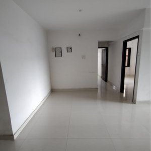 Room in 3 BHK Apartment at Ghatkopar East – for Rent