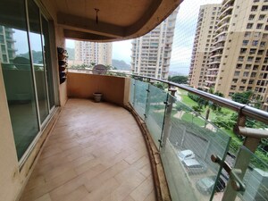 2 BHK Apartment For Rent in Tulipia And Tilia Apartment, Chandivali