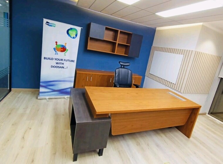 undefined, viman nagar Commercial Office Space 4000 Sq.Ft. In Viman Nagar Pune 9475139