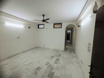 Room in 2 BHK Builder Floor at Malviya Nagar – for Rent