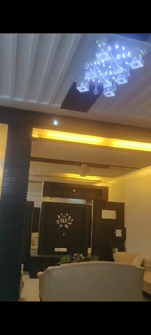 3 BHK Builder Floor For Rent in Sector 7