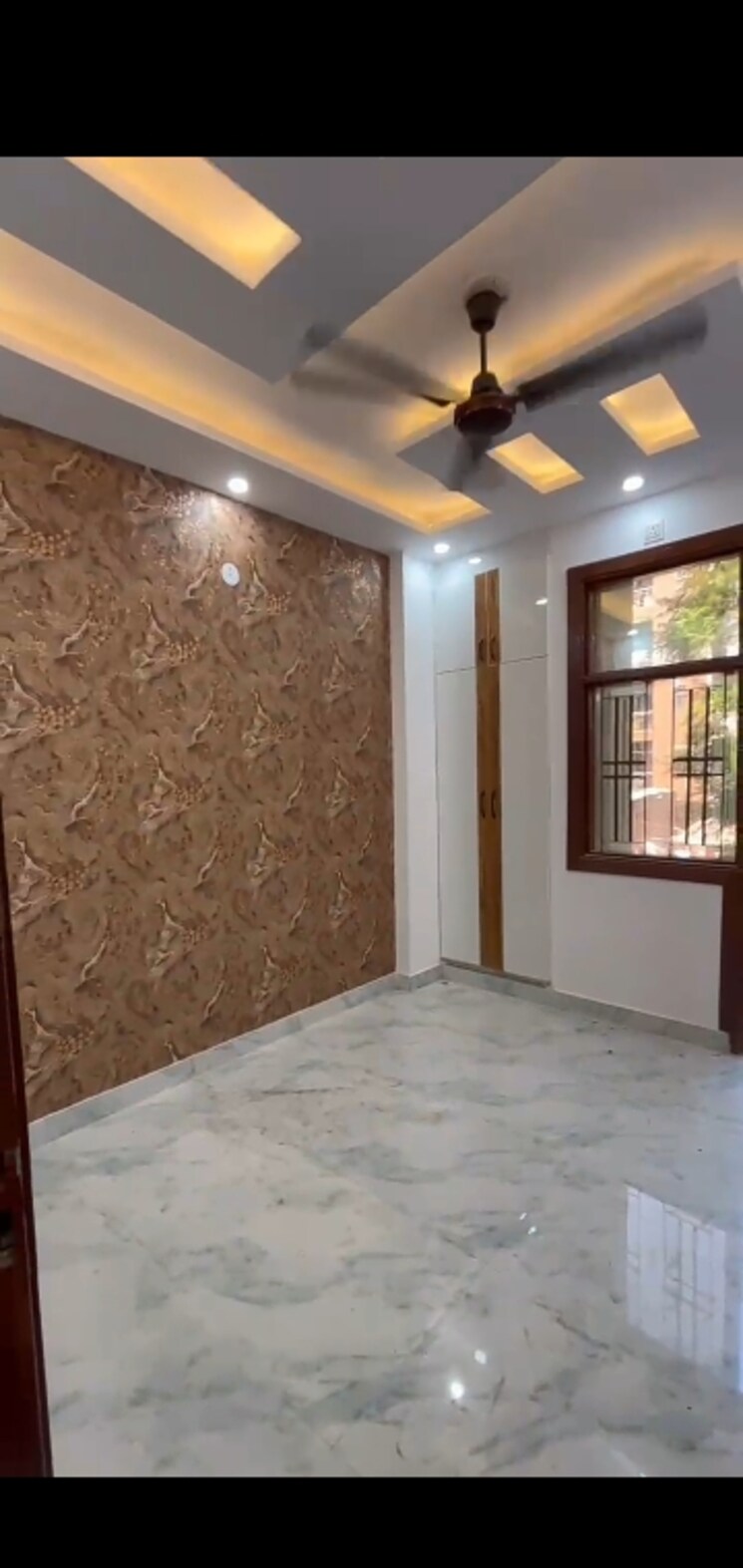 Room, dwarka mor 1 Bedroom 360 Sq.Ft. Builder Floor In Dwarka Mor Delhi 9475223
