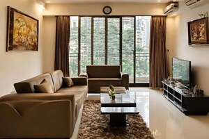 Living Room in 2 BHK Apartment at Matunga East – for Sale