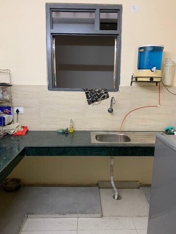 Room in  Pg at Mayfield Garden – for Rent