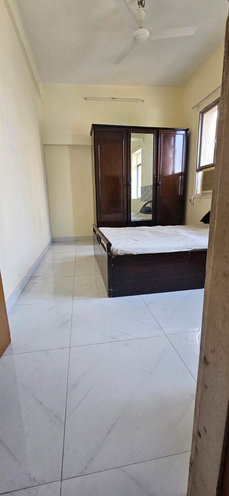 Bathroom, colaba 1 Bedroom 400 Sq.Ft. Apartment In Colaba Mumbai 9475366