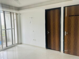 Room in 2 BHK Builder Floor at Sector 45 – for Rent
