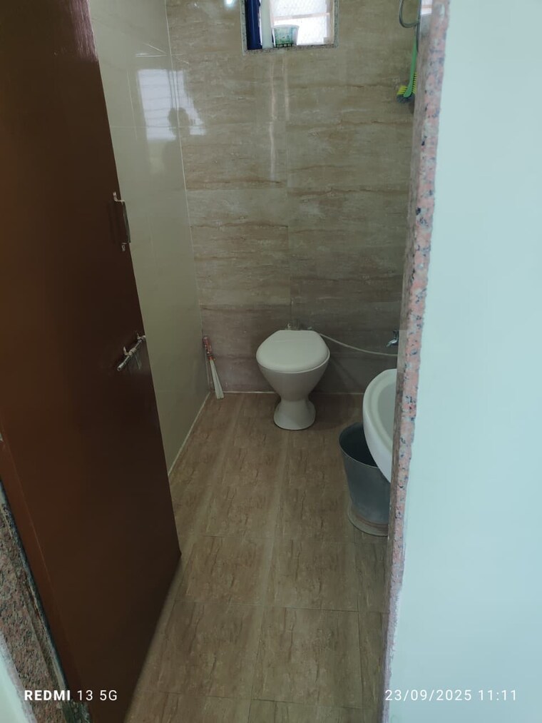 Attached Bathroom, gota 3 Bedroom 1250 Sq.Ft. Apartment In Gota Ahmedabad 9475458