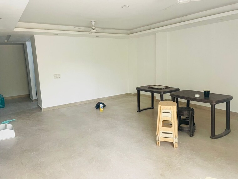 Room, sector 45 2 Bedroom 1350 Sq.Ft. Builder Floor In Sector 45 Gurgaon 9475344