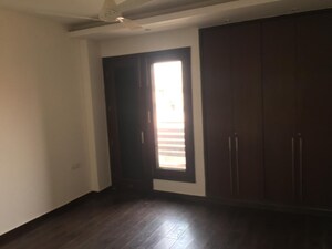 Room in 3 BHK Builder Floor at Greater Kailash I – for Rent