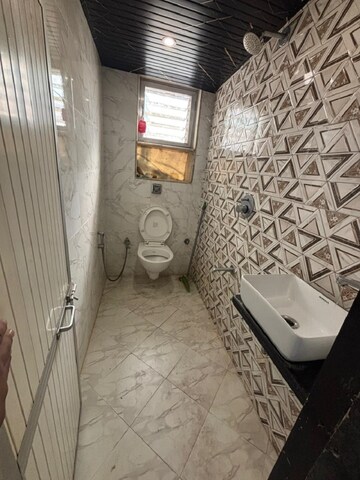 Bathroom in 1 BHK Apartment at Khar West – for Rent