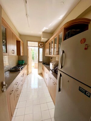 Building Lobby in 3 BHK Builder Floor at Tanvi villa, Sector 45 – for Rent