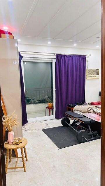 Living Room in 3 BHK Builder Floor at Tanvi villa, Sector 45 – for Rent