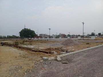 Master Bedroom in 3 BHK Apartment at Ajit Oro Atlantis, Jankipuram – for Sale