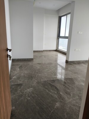 Room in 2 BHK Apartment at Bhoomi Celestia, Malad West – for Sale