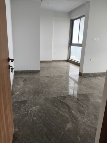 Room in 2 BHK Apartment at Bhoomi Celestia, Malad West – for Sale