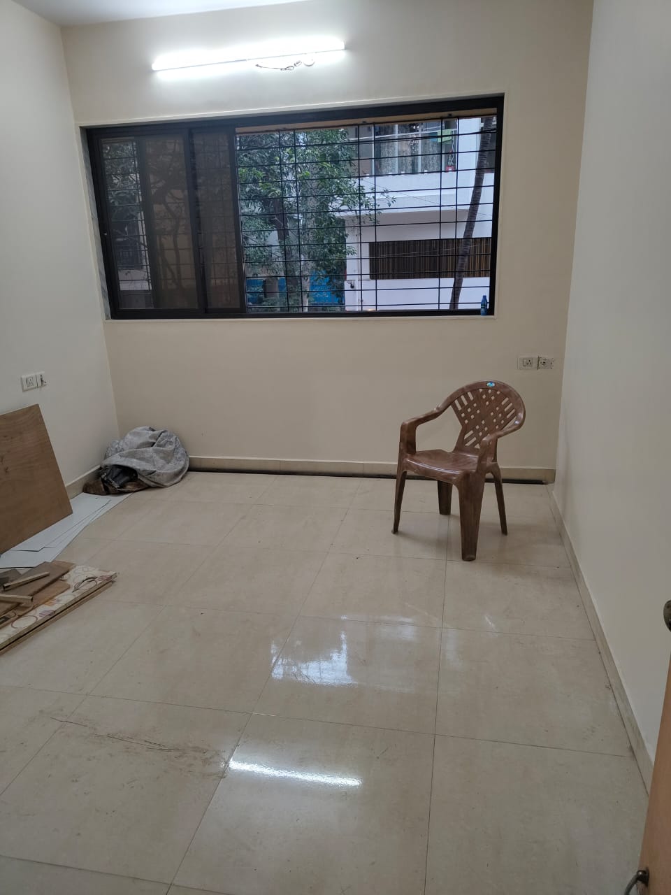 1 RkApartment For Rent in Satyam CHS Naupada
