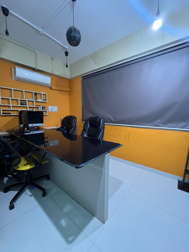 Team Area, vijay char rasta Commercial Office Space 1050 Sq.Ft. In Vijay Char Rasta Ahmedabad 9475461