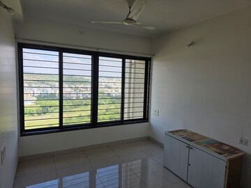 Room in 3 BHK Apartment at Sargam CHS Nanded, Sinhagad Road – for Sale