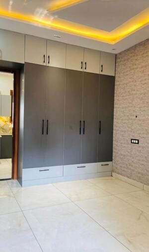 Room in 3 BHK Independent House at Vision Homes Ghazipur, Ghazipur – for Sale