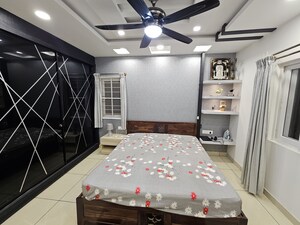 Room in 3 BHK Apartment at Prestige Sunrise Park, Electronic City Phase I – for Sale