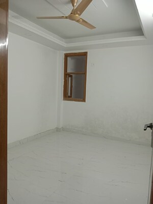 Room in 3 BHK Builder Floor at Malviya Nagar – for Rent