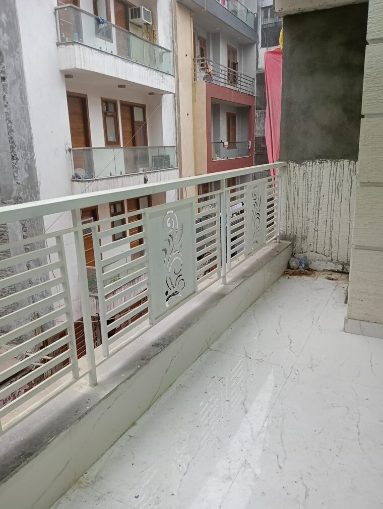 Balcony, malviya nagar 3 Bedroom 1100 Sq.Ft. Builder Floor In Malviya Nagar Delhi 9475503