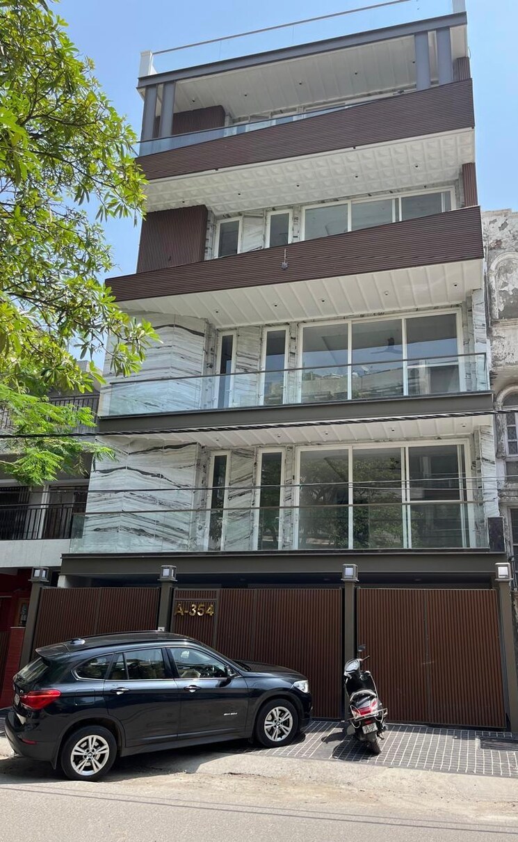 Exterior View, green park 4 Bedroom 350 Sq.Yd. Builder Floor In Green Park Delhi 9475543