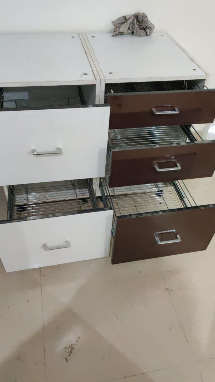 Other, platinum-life 2 Bedroom 665 Sq.Ft. Apartment In Andheri West Mumbai 9475508